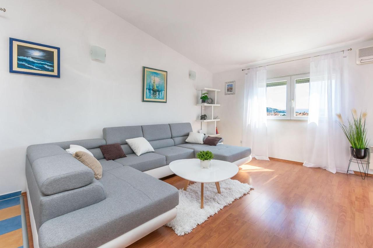 Apartment Goge Omiš Exterior foto