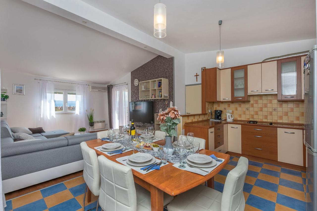 Apartment Goge Omiš Exterior foto